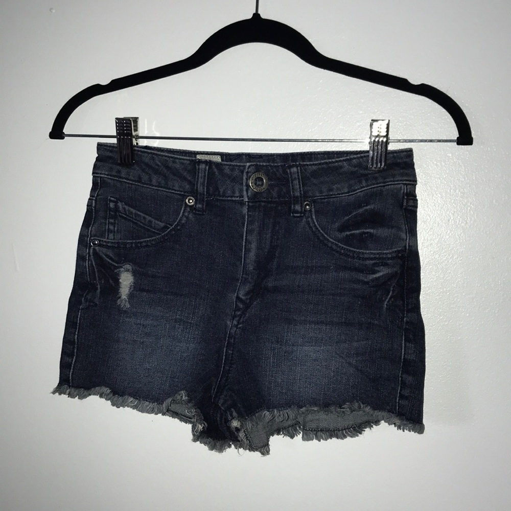 NEW! Volcom Brand Jeans high waisted shorts!